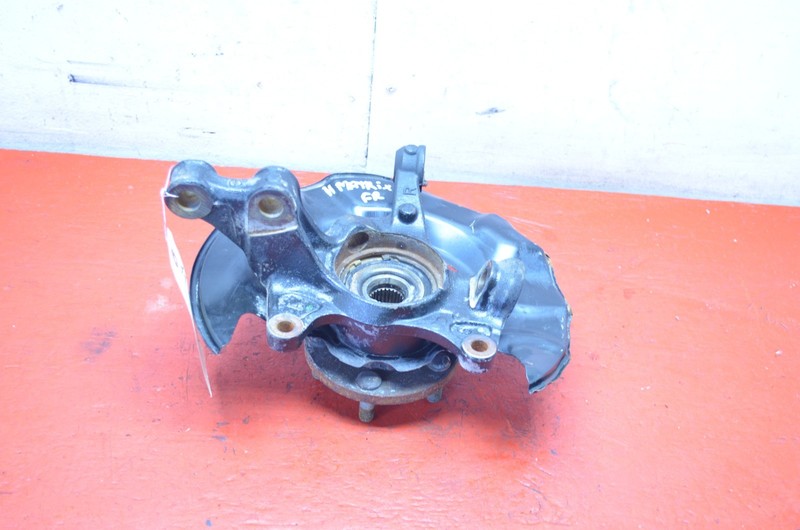 09-14 TOYOTA MATRIX FWD FRONT RIGHT PASSENGER SPINDLE KNUCKLE HUB BEARING OEM