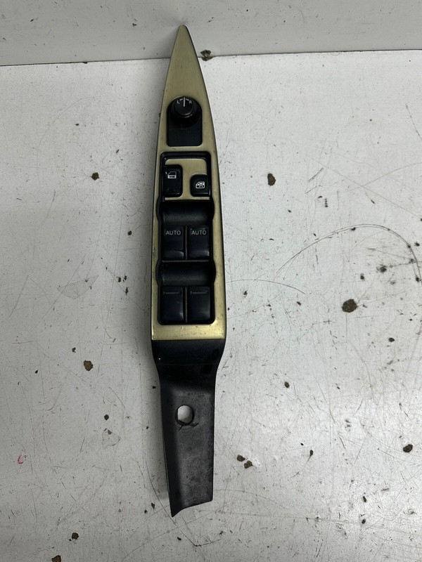 2002-2004 Nissan Altima Left Front Master Power Window Door Mirror Lock Switch