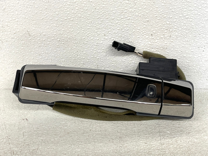 ⭐2018-2024 LINCOLN NAVIGATOR FRONT RIGHT EXTERIOR DOOR HANDLE SILVER OEM LOT2626