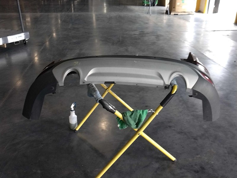 2015 Ford Escape Red Bumper Assembly OEM CJ5Z17810APTM 113k Miles