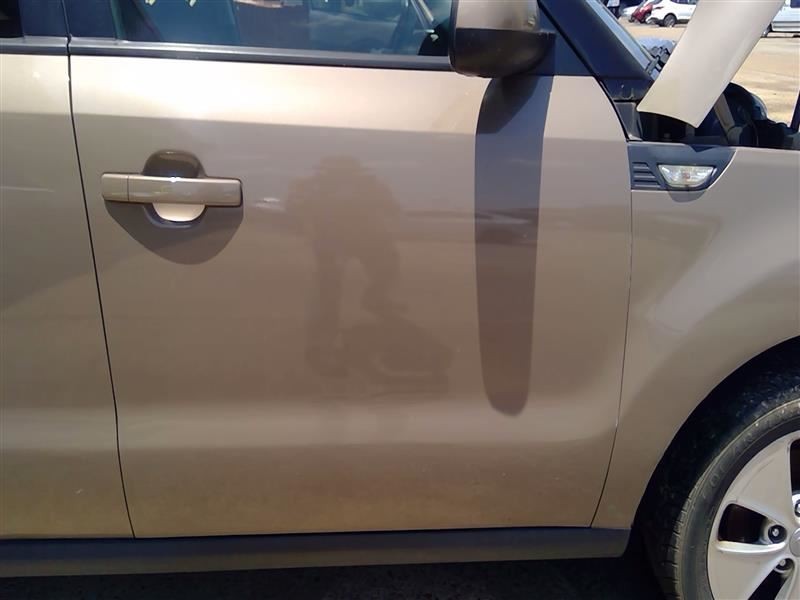 Passenger Right Front Door Solar Glass Fits 14-19 SOUL 568201