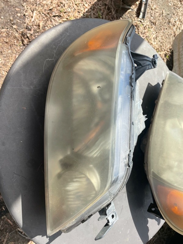 01-03MAZDASPEED MAZDA SPEED PROTEGE OEM RH HEADLIGHT ASSEMBLY - PASS SIDE