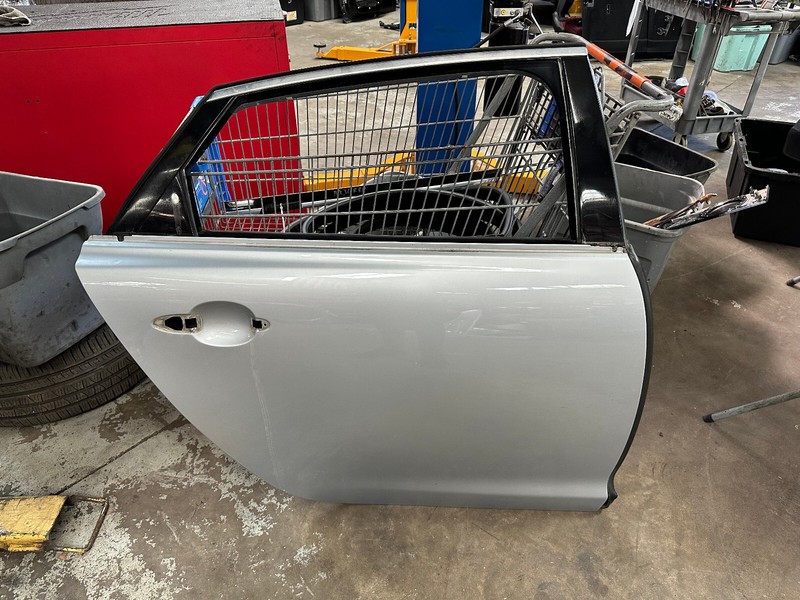 10-13 JAGUAR XJ REAR RIGHT PASSENGER SIDE DOOR SHELL Silver OEM