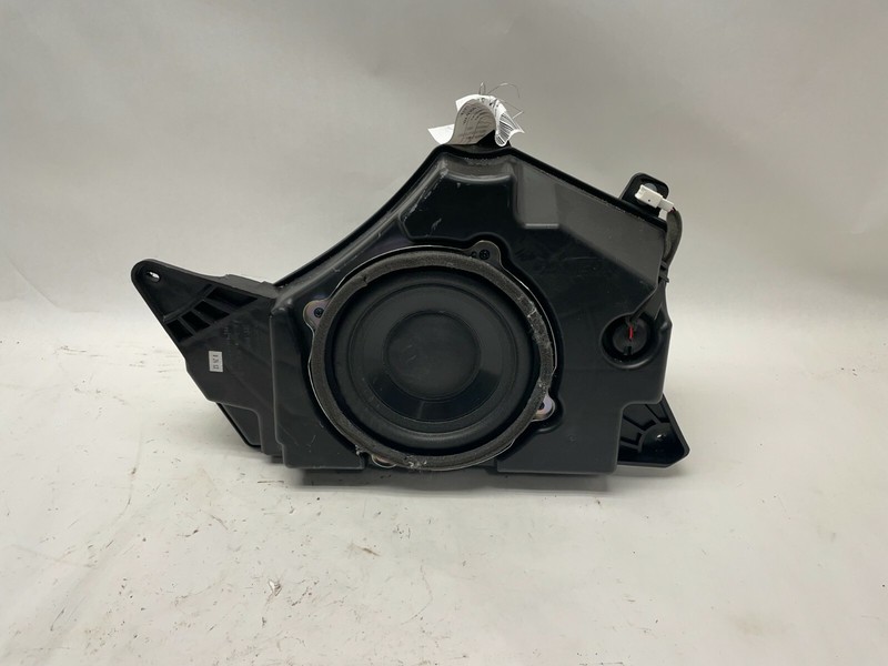 2018-2020 HONDA ODYSSEY REAR SUBWOOFER SUB WOOFER SPEAKER BASS BOX OEM