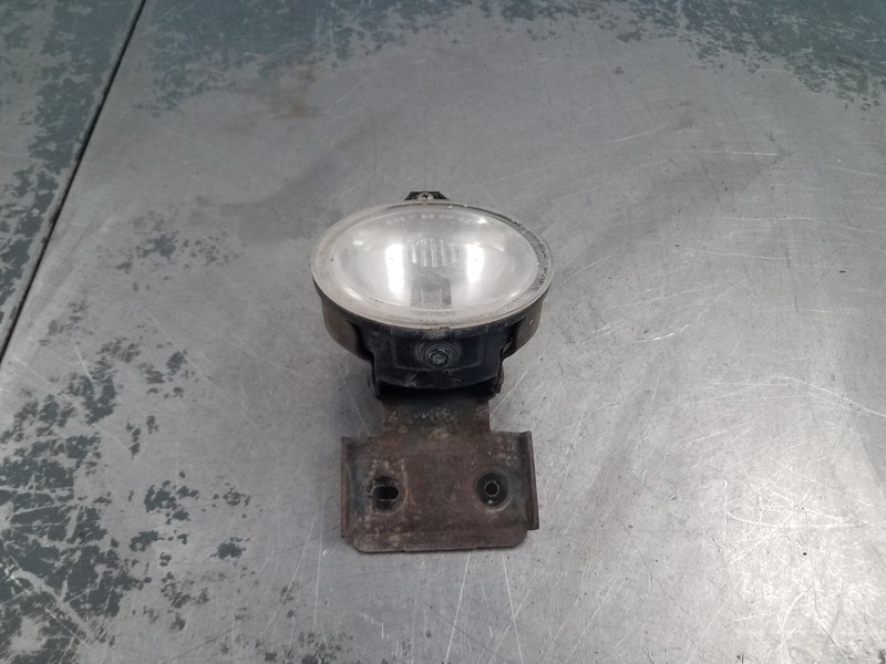 2000 Pontiac Trans Am Right Fog / Driving Light #3041 A12
