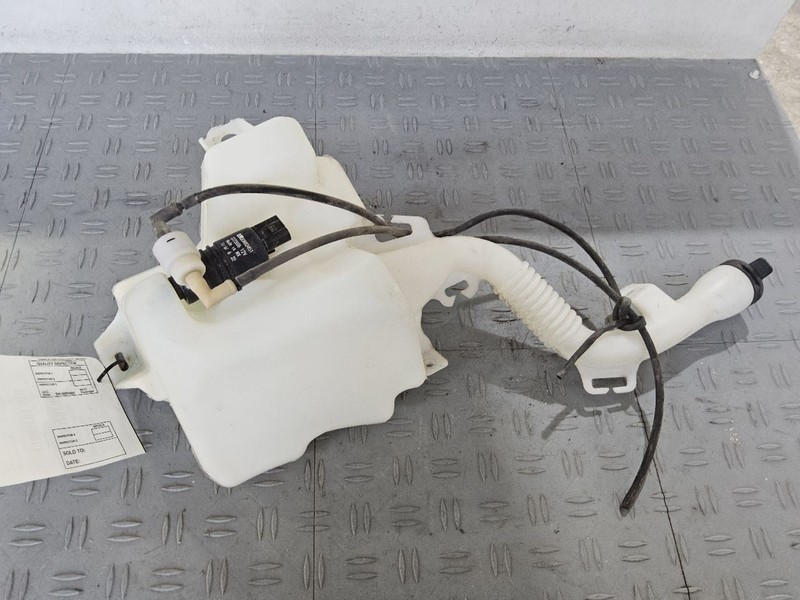 Wash Reservoir Flexible Neck Fits 10-17 EQUINOX 3554378