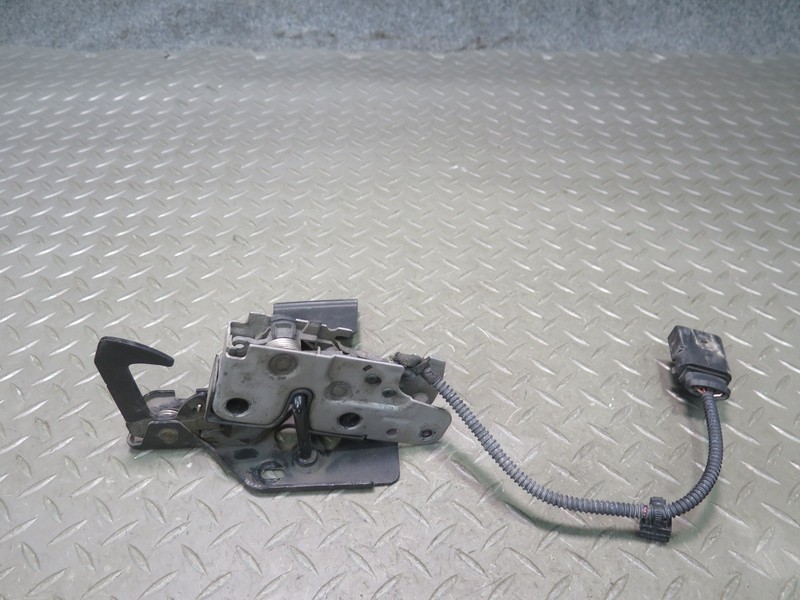 2011-2018 PORSCHE CAYENNE 958 FRONT HOOD BONNET LATCH LOCK W/ ACTUATOR