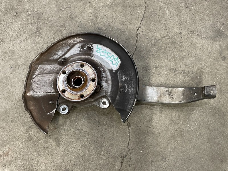 18 19 20 21 22 Volvo XC60 Front Right Passenger Spindle Knuckle Hub AWD 1603 OEM