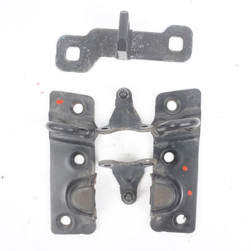 2014 - 2021 BMW i3 i3s I01 REAR DOOR LOWER & CENTER LOCK LATCH STRIKER L & R