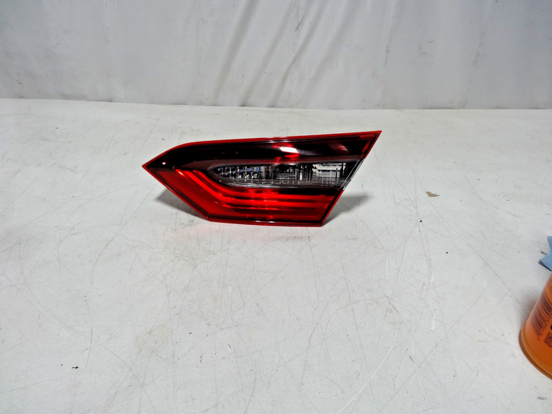 2018-2020 Toyota Camry RightPassenger Side InnerTail Light Lamp OEM