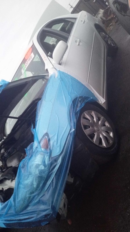 2006 Toyota Camry Right Door Glass OEM White 68101AA030 78K Miles