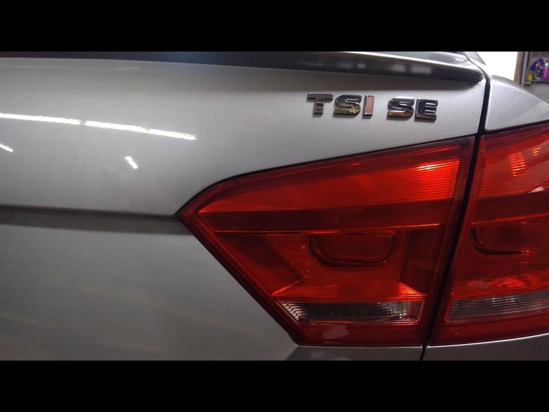 Passenger Tail Light Sedan Lid Mounted Fits 12-15 PASSAT 1676628