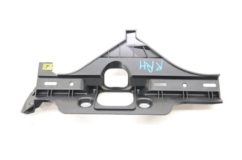 2010-2016 Porsche Panamera 970 4.8L Passenger Right Trunk Lower B Pillar Bracket