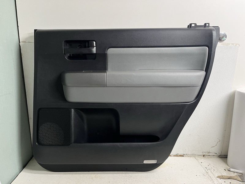 2014-2017 Toyota Sequoia Right Rear Passenger Door Panel Trim Cover Switch Oem