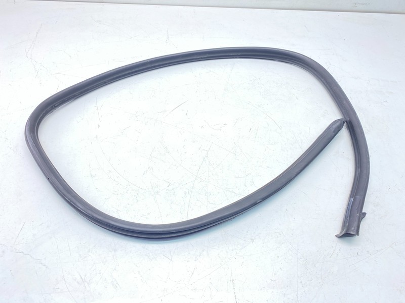 2005-2012 Porsche Boxster 911 Right Passenger Door Weather Rubber Strip Seal OEM