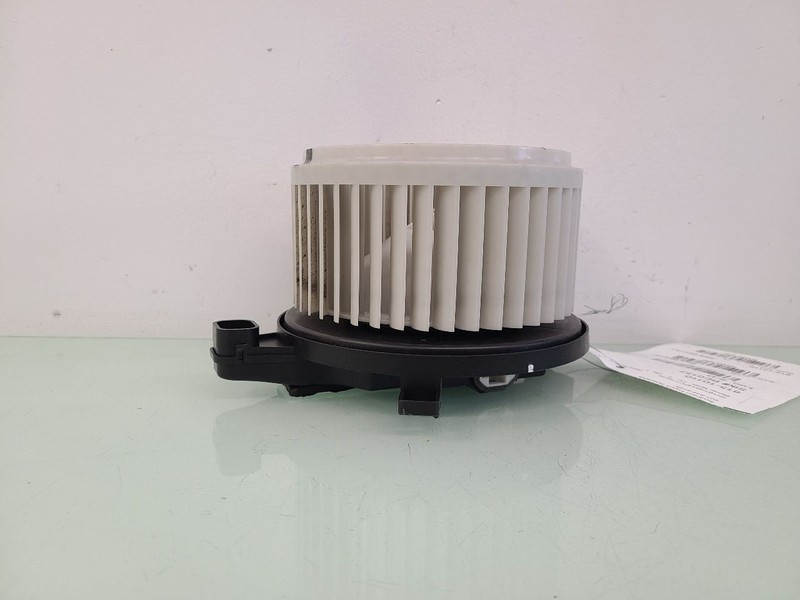 Blower Motor Japan Built Fits 21-25 ROGUE 587806