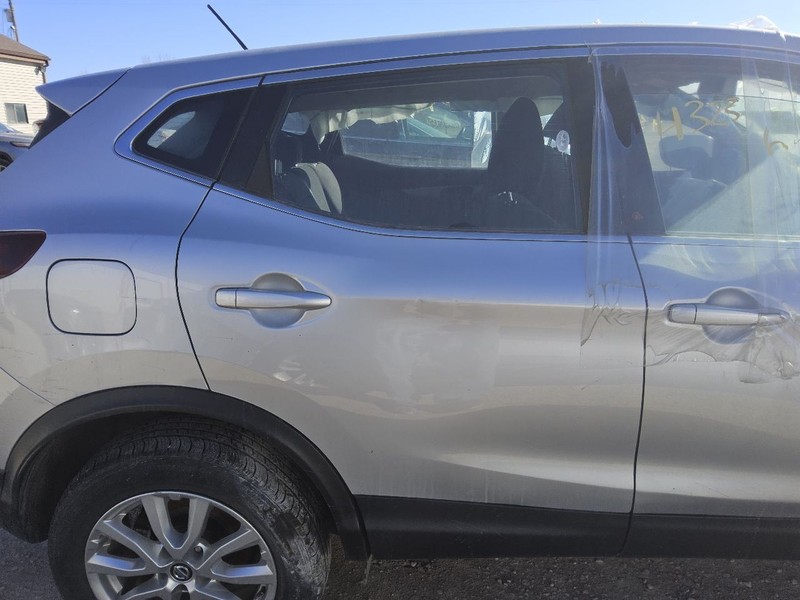Passenger Right Rear Side Door Fits 17-23 QASHQAI 3658101