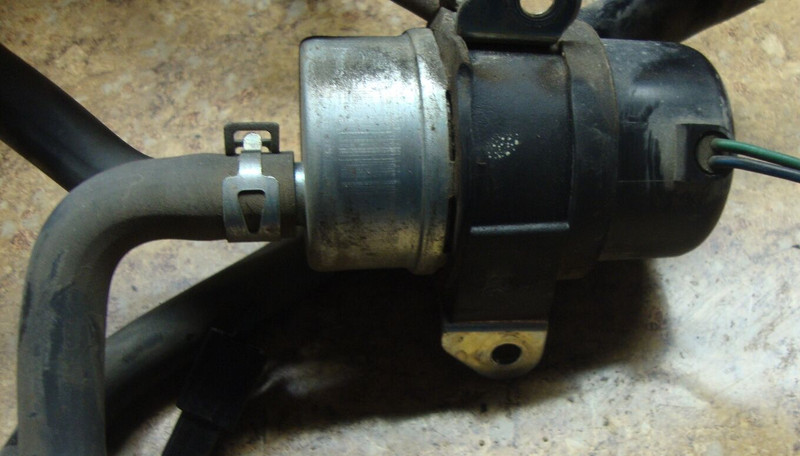 2007 Honda Shadow VT1100C VT1100 VT 1100 C Fuel Gas Pump Intake Petrol 07