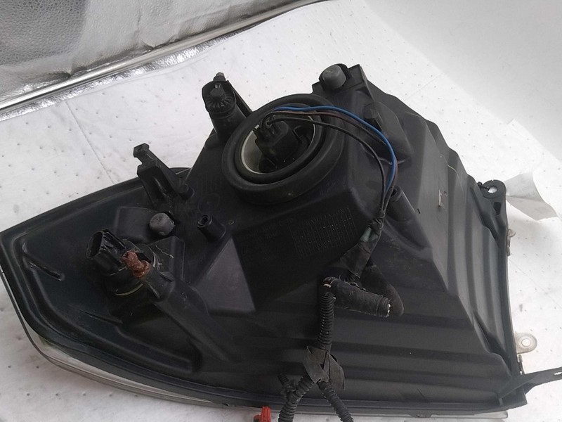 2009 Dodge 1500 Pickup Left Headlight Assembly Grey Used OEM 588921