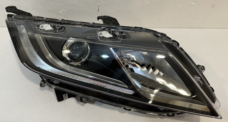 2018-20 HONDA ODYSSEY RH PASSENGER SIDE HEADLAMP ASSY.