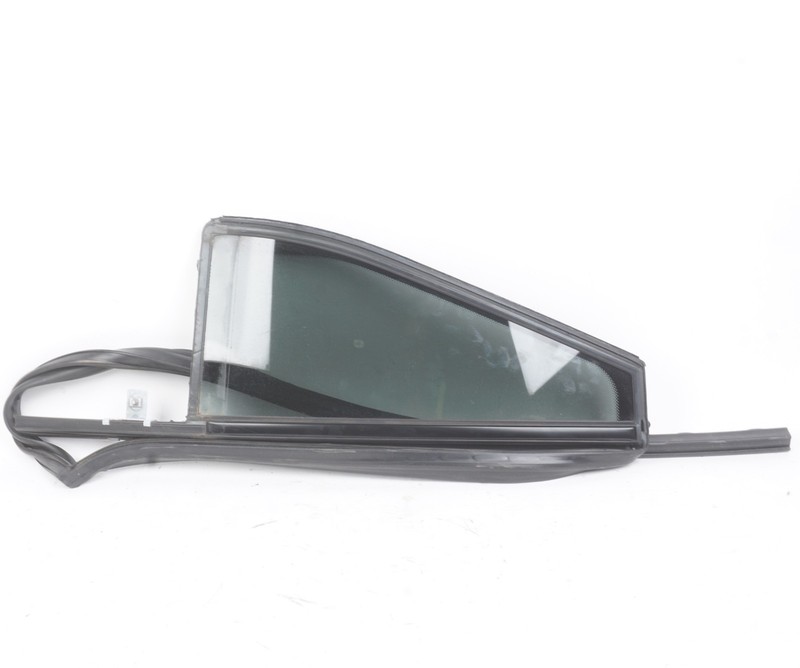 2008 - 2017 Buick Enclave Rear Right Back Door Vent Quarter Fixed Window Glass