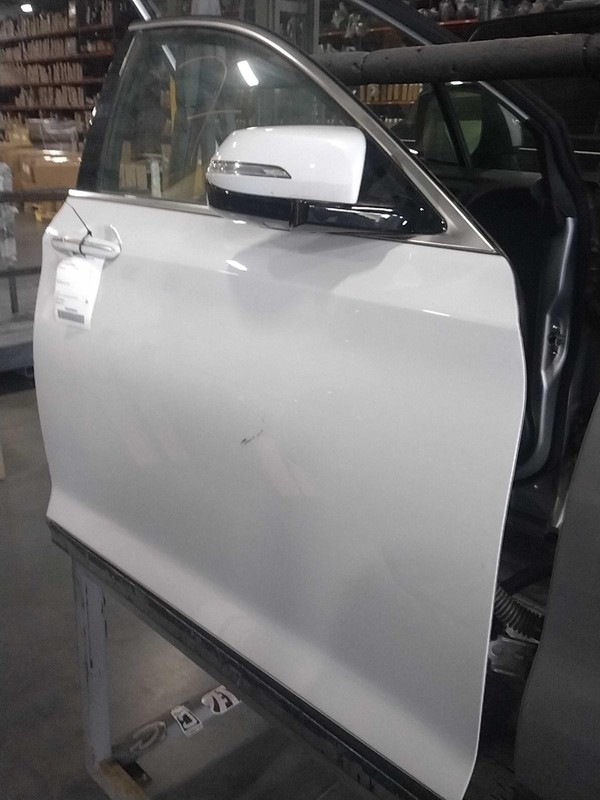 2018 Genesis G80 Right Door White OEM 674864 Used 63000 Miles