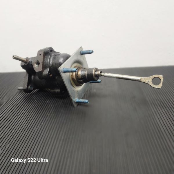 96-02 Chevrolet Express 3500 Van Power Brake Booster OEM 15192190