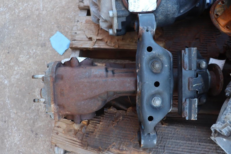 2015-2017 SUBARU LEGACY OUTBACK WAGON 2.5L A/T REAR DIFFERENTIAL 4.11 RATIO OEM