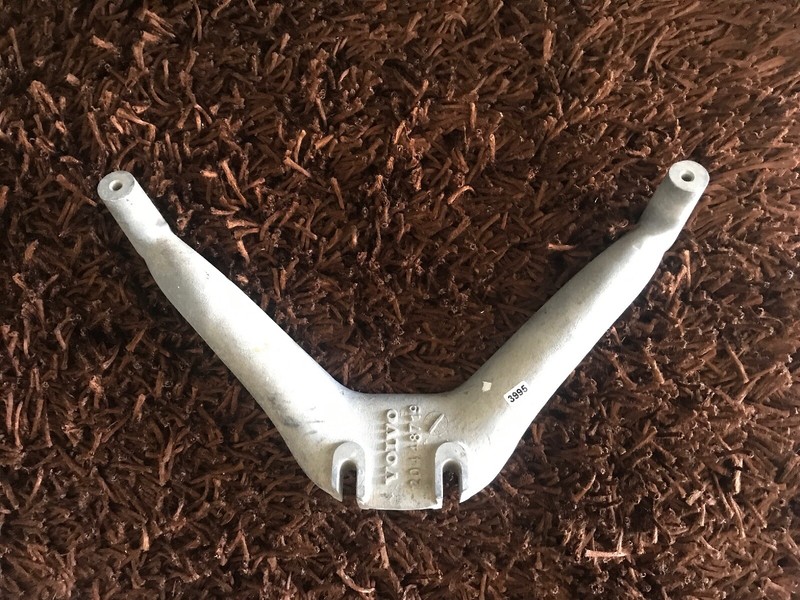 2004-07 Volvo VNL Cummins ISX Fan Shroud Support, OEM# 20448719