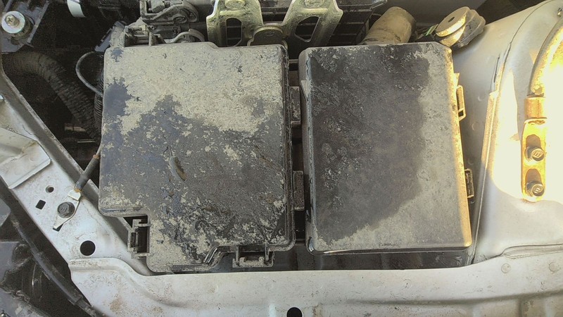 Engine Fuse Box NISSAN SENTRA 20 21 22 23 24