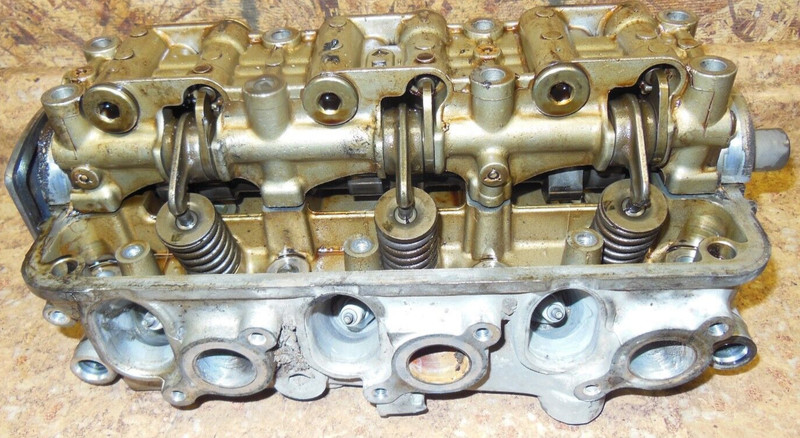 1991 Honda Goldwing GL1500 GL 1500 A Engine Right Cylinder Head Valve Cam Shaft