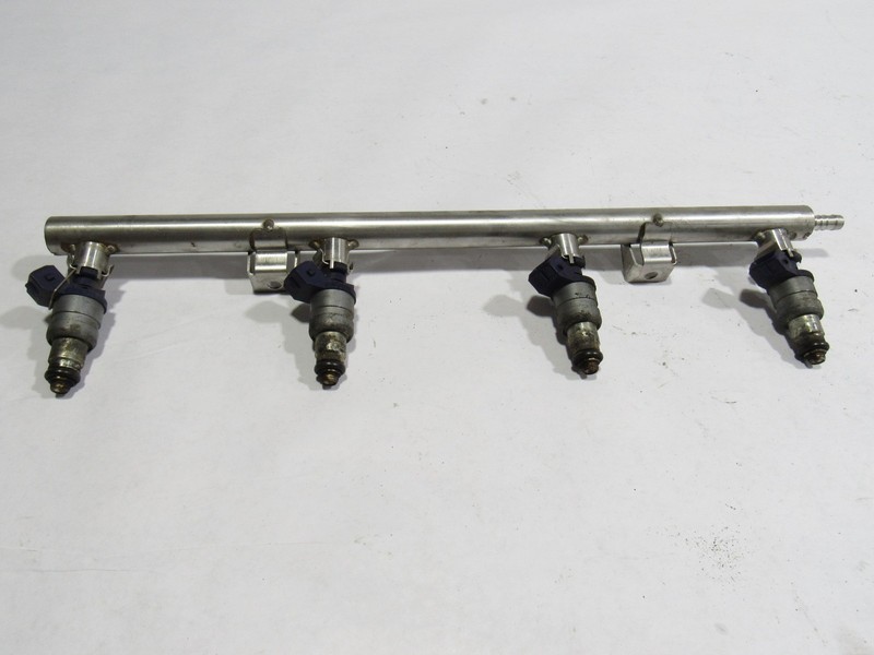 10-20 Bentley Mulsanne 2012 6.8L Left Engine Fuel Injection Rail Pipe @1