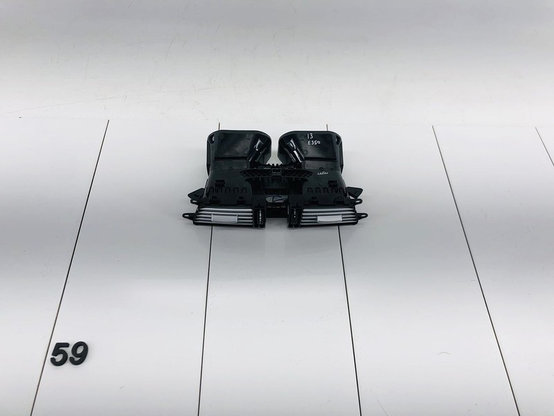 2013 MERCEDES BENZ E350 FRONT CENTER DASHBOARD AIR VENT GRILLE OEM