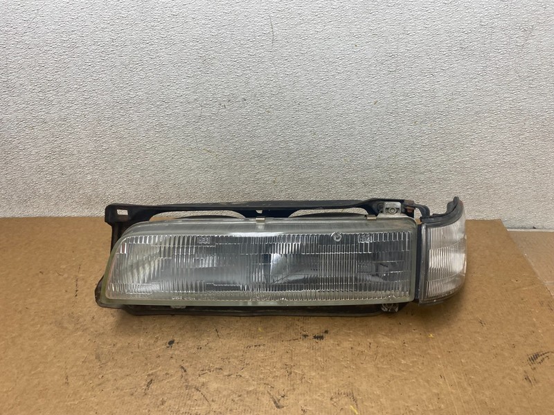 1990 - 1992 Infiniti M30 Left Driver LH Side Halogen Turn Sgn Headlight S7431 DG