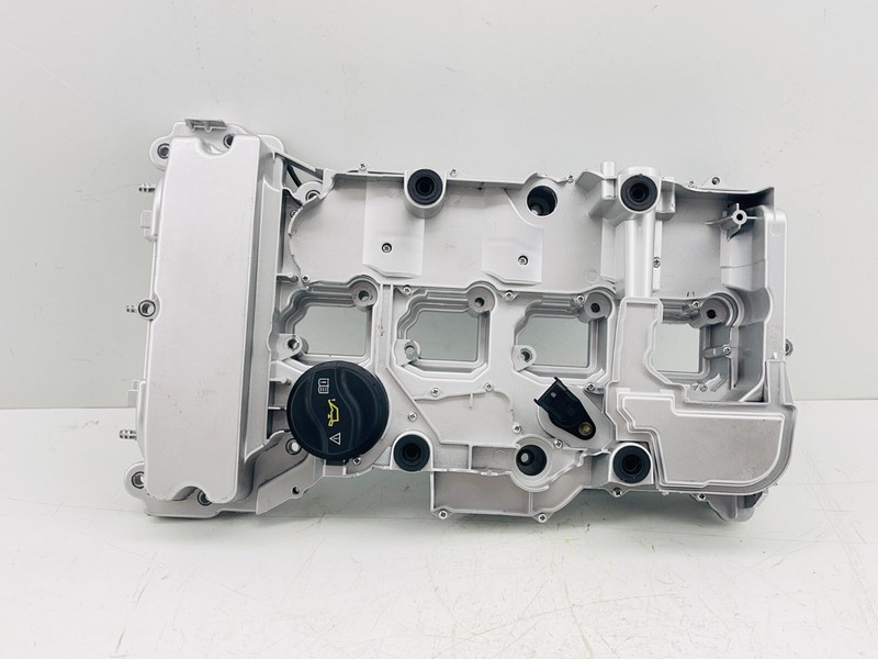 07-14 MERCEDES C250 W204 Cylinder Head CoverOEM A2710101730