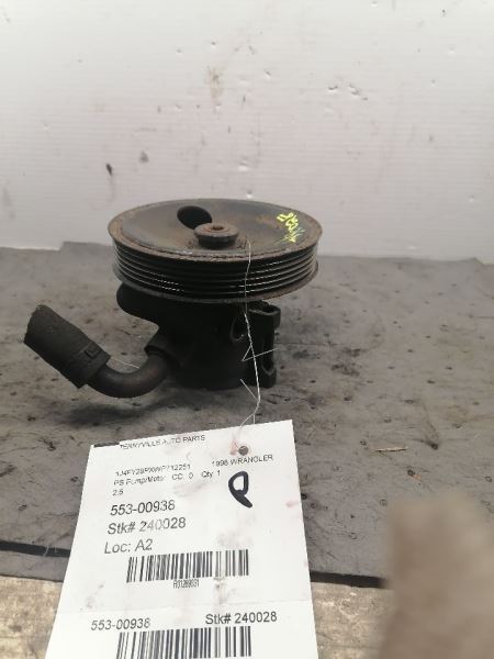 Power Steering Pump Fits 97-02 WRANGLER 1289031