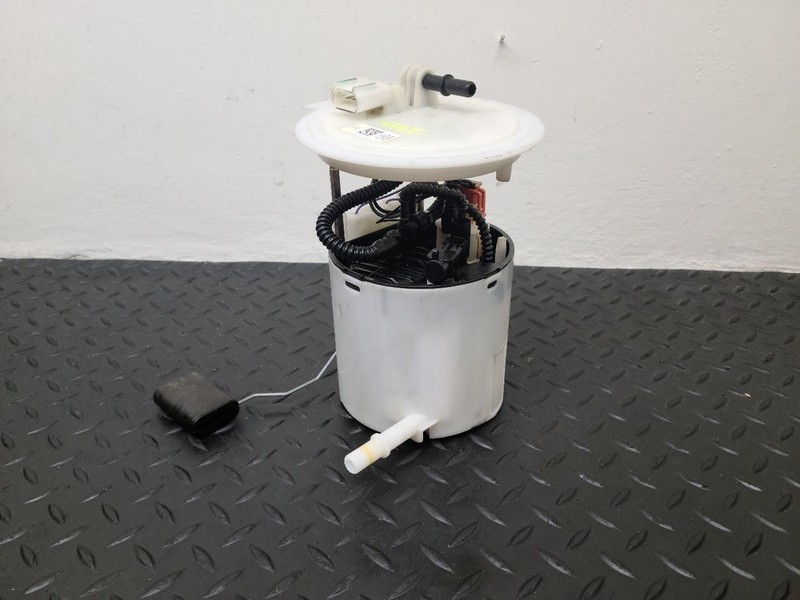 11-15 Dodge Durango Primary Fuel Gas Pump Assembly OEM 05145585AB