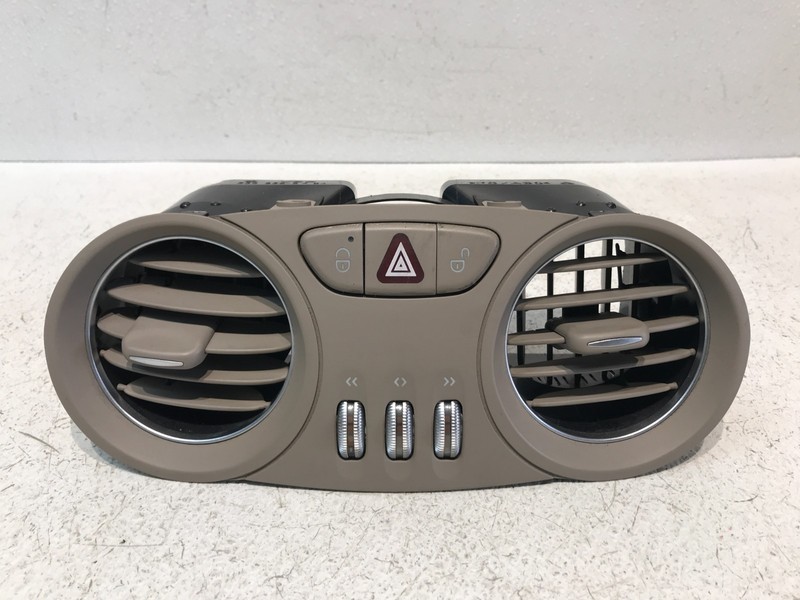 03-06 Mercedes R230 SL500 Center Dashboard Hazard Dash Vent OEM Beige