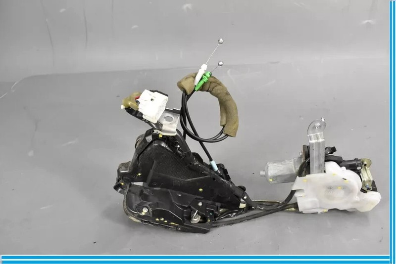 07-09 Lexus XF40 LS460 Front Right Side Door Lock Latch w/ Motor 69030-50270 OEM