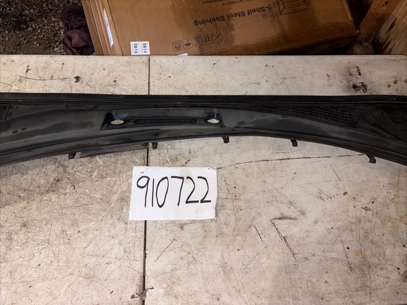 2004 - 2009 Lexus RX330 RX350 RX400 Cowl Panel Cover Grille OEM 557080E021
