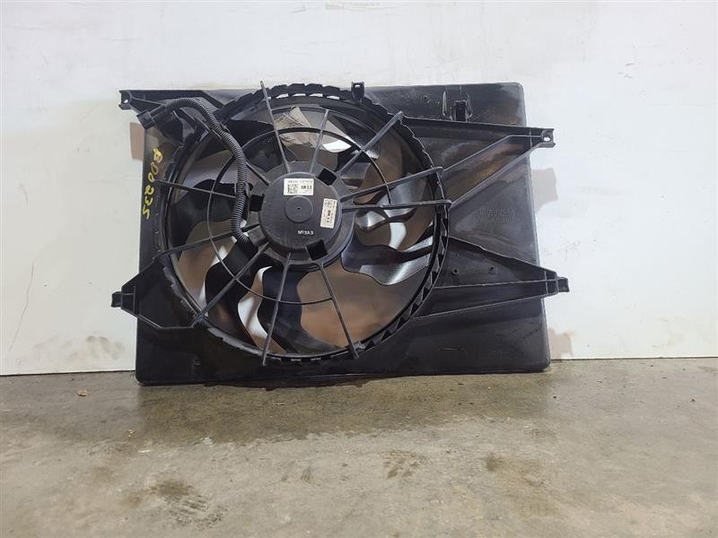Radiator Fan Motor Fan Assembly Fits 16-20 SORENTO 574254