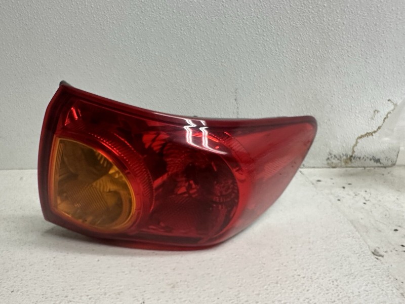 2011-2013 Toyota Corolla Right Passenger Tail Light Lamp Taillight Taillamp Oem