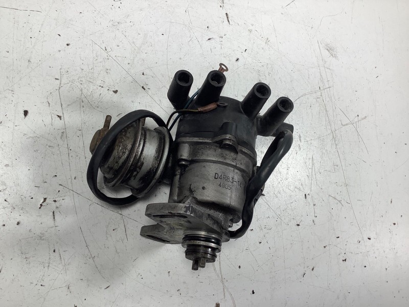 84-87 Honda Prelude M/T Distributor Assy Hitachi D4R83-14 4905 30100-PC7-661 OEM