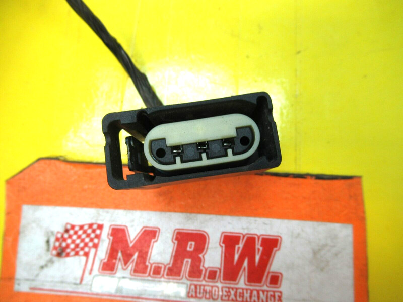 TAIL LIGHT LAMP WIRE PLUG BULB SOCKET BRAKE TURN SIGNAL 08 09 10 11 12 ESCAPE
