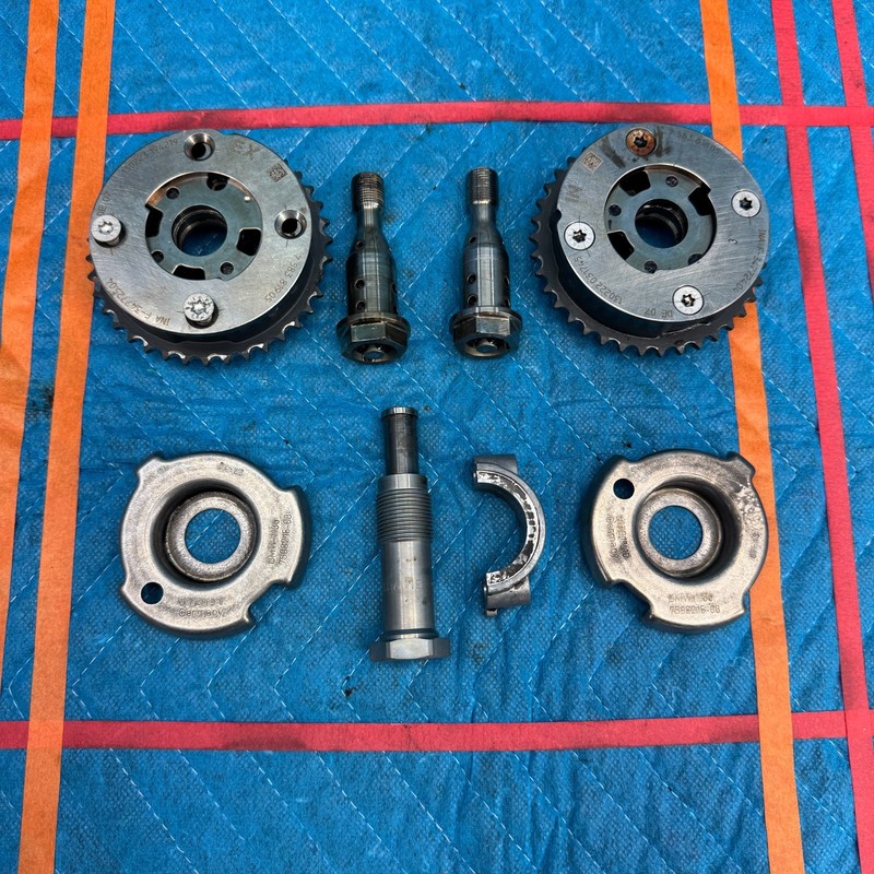 2012–2016 BMW 328i F30 Camshaft VANOS Adjuster Set OEM 758381805