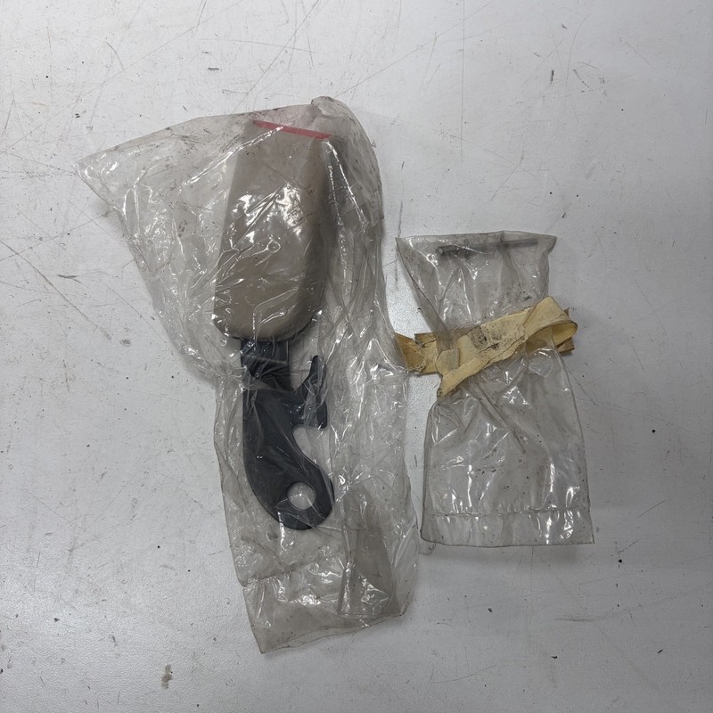 90-93 Acura Integra Right Front Seat Belt Buckle Beige 06849-SK7-A01ZH OEM (New)