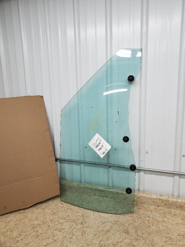 Passenger Right Front Door Glass Calais 2 Door Fits 74-76 CADILLAC 303604