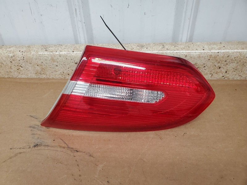 Passenger Tail Light Sedan Inner Lid Mounted Fits 15-18 FOCUS 288136