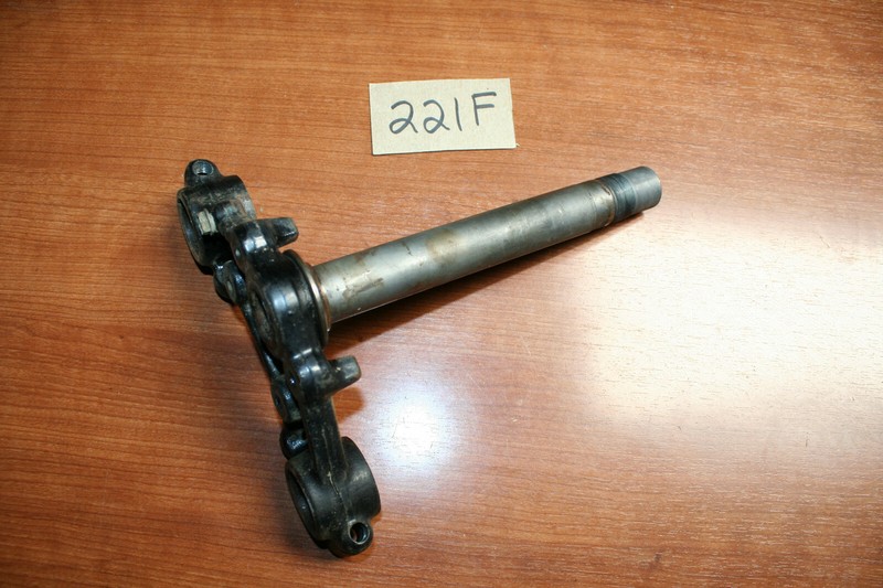 1991 Kawasaki KE 100 Steering Stem Lower Clamp OEM 91 E