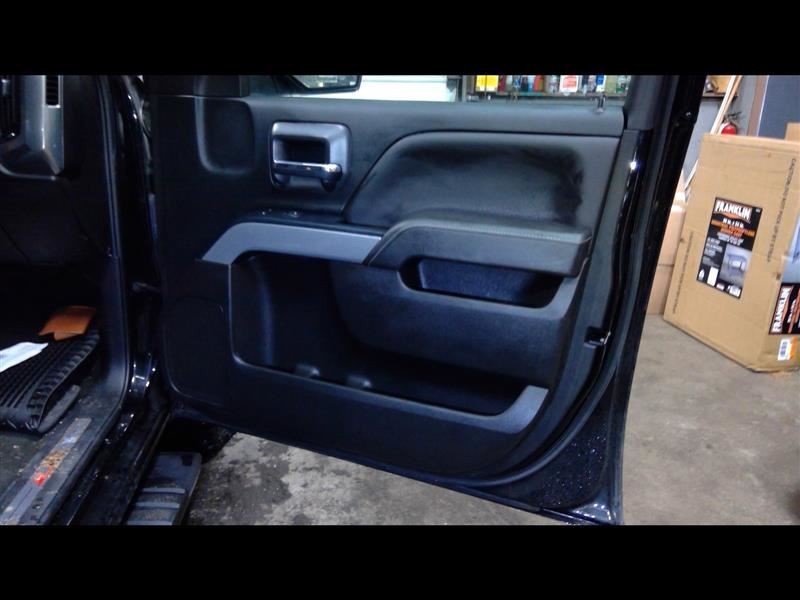 2018 Silverado Passenger Right Front Door Trim Panel Black 1294312